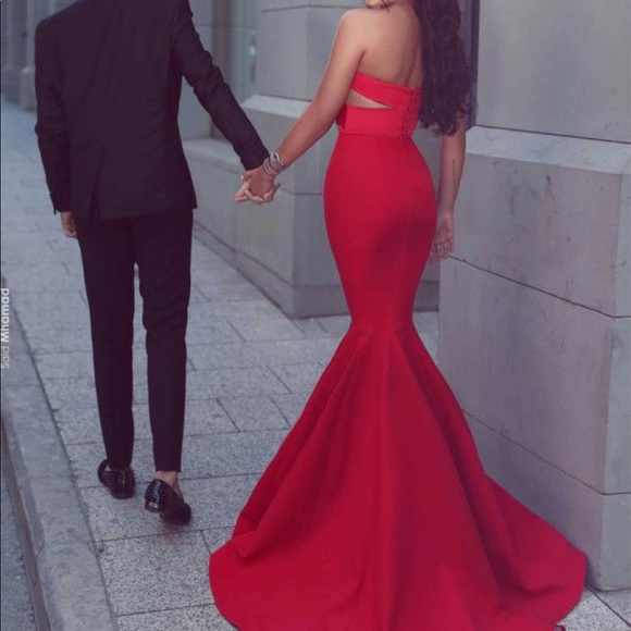 Red mermaid prom dress - Picture 2 of 5